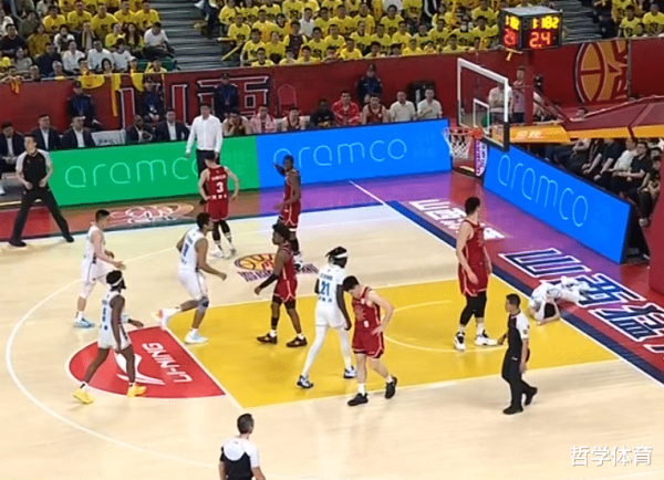 富明配资 刘传兴得到安慰！CBA公司为他出头，给北京队开出了大罚单